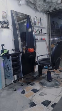 مراية • كرسي شغال • عربانة