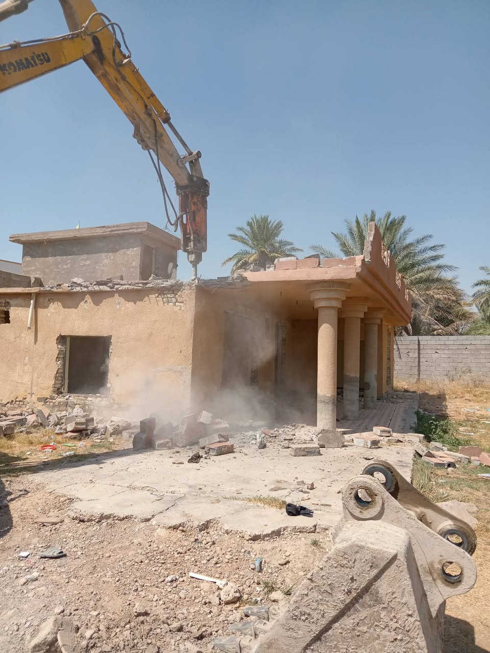 تفليش المنازل وحفر قطع الأراضي و رفع الانقاض وحدل القطعة
للاستفسار الاتصال على الرقم
***********
