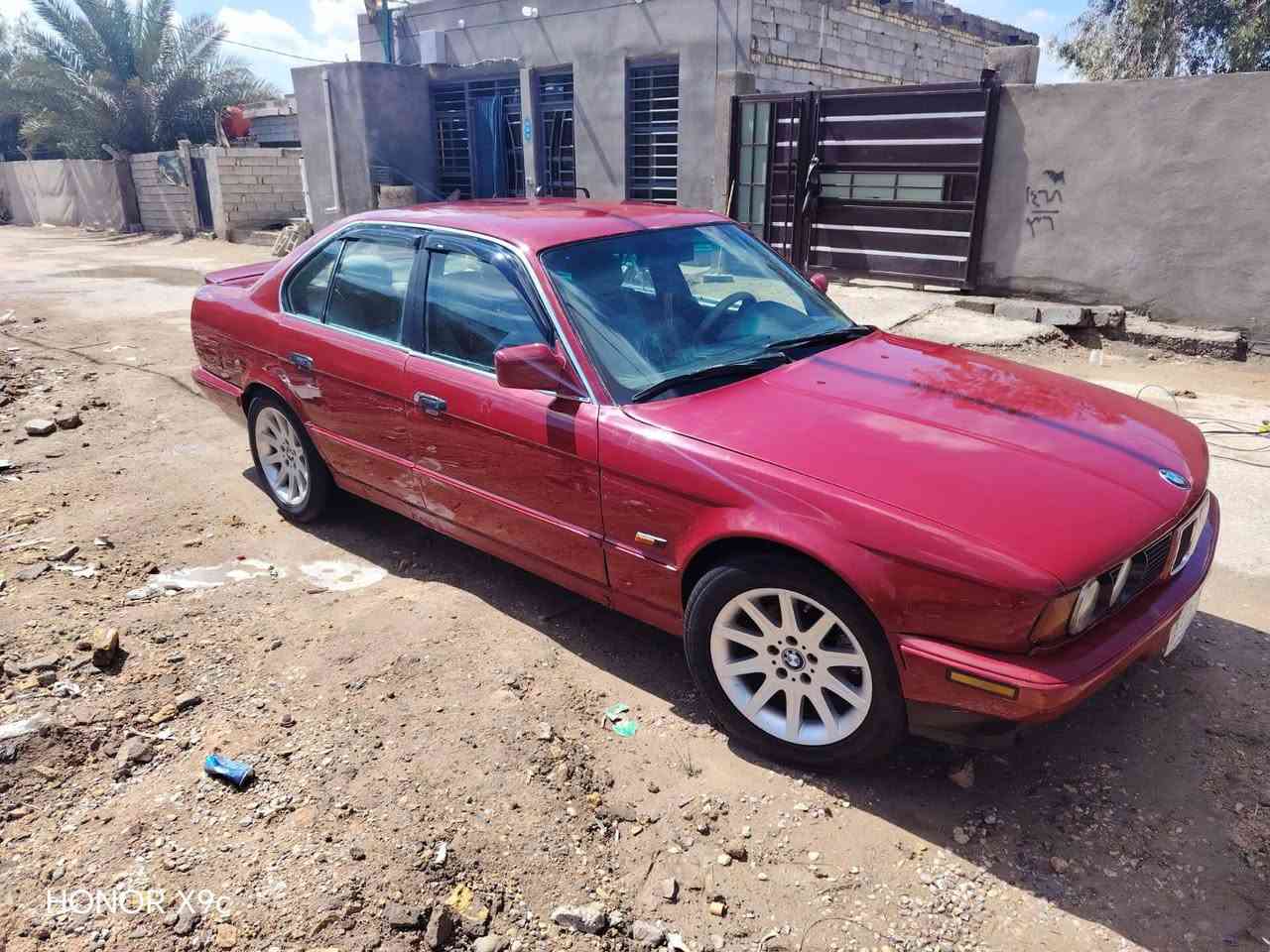 السلام عليكم BMW 520 موديل 90 مكينه كير حداديه تخم تاير راعيه بالنجف يريد مداور باتري جديد كهربائيات كلهه شغاله رقم بغداد راعيه بالكوفه مداور ثاني يوم غرفه حلوة  اخوان المايشتري خلي يكرمنه بسكوته مكان السيارة ديوانيه سعر 55وبيهه مجال  ***********
