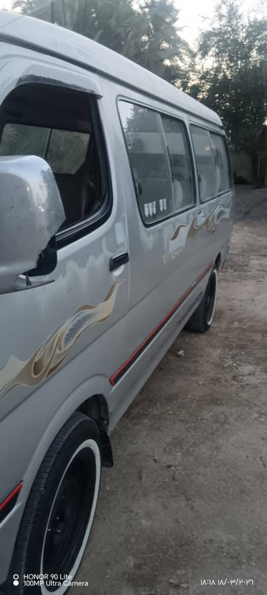 فوتون ٢٠١٤ محرك كير اكسن مكفولات كشر مكفول من صبغ وضربه فقط بدايه باب الصدر حره مطلوبه مليونين وره المشتري اتكفل بل اصوليات والتحويل فقط السعر 45.    ***********
