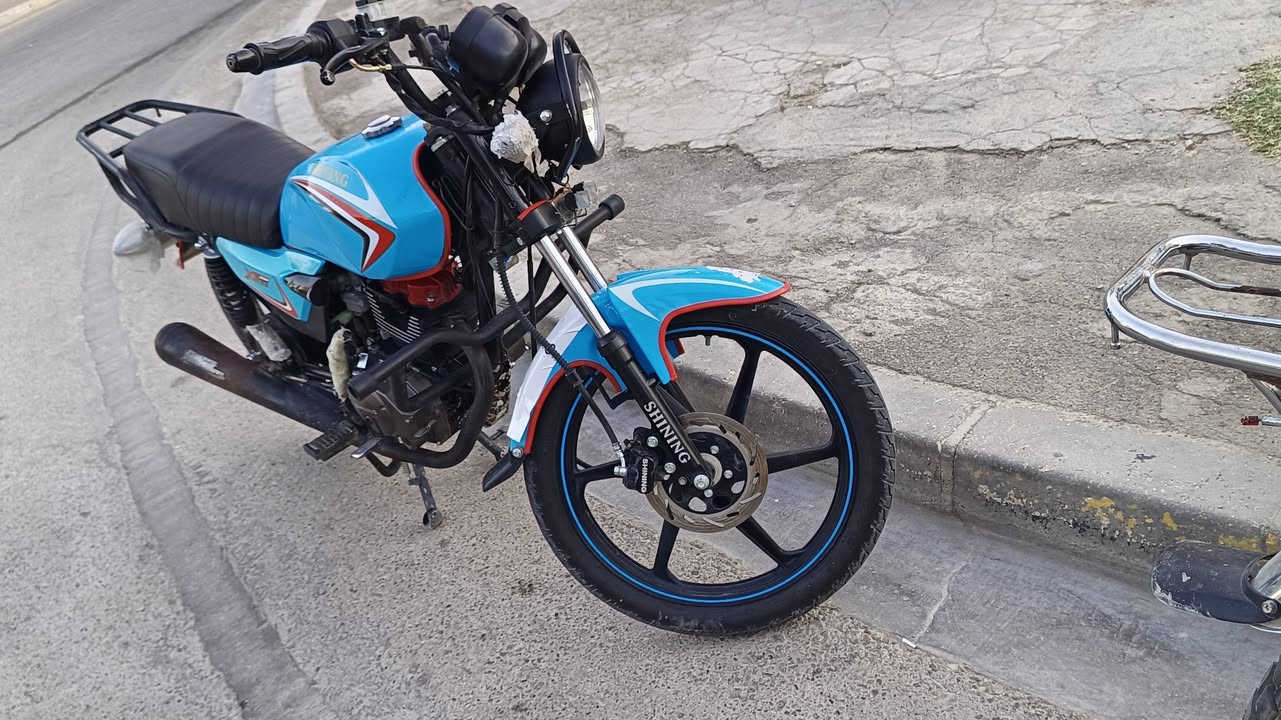 السلام عليكم شاينك للبيع موديل 23  نضيف بعده سعر مطلوب 950 وبيه مجال بسيط رقم صاحب دراجه ***********مكلف بالنشر شباب لحد يدخلي خاص رقم وموجود وتصل
