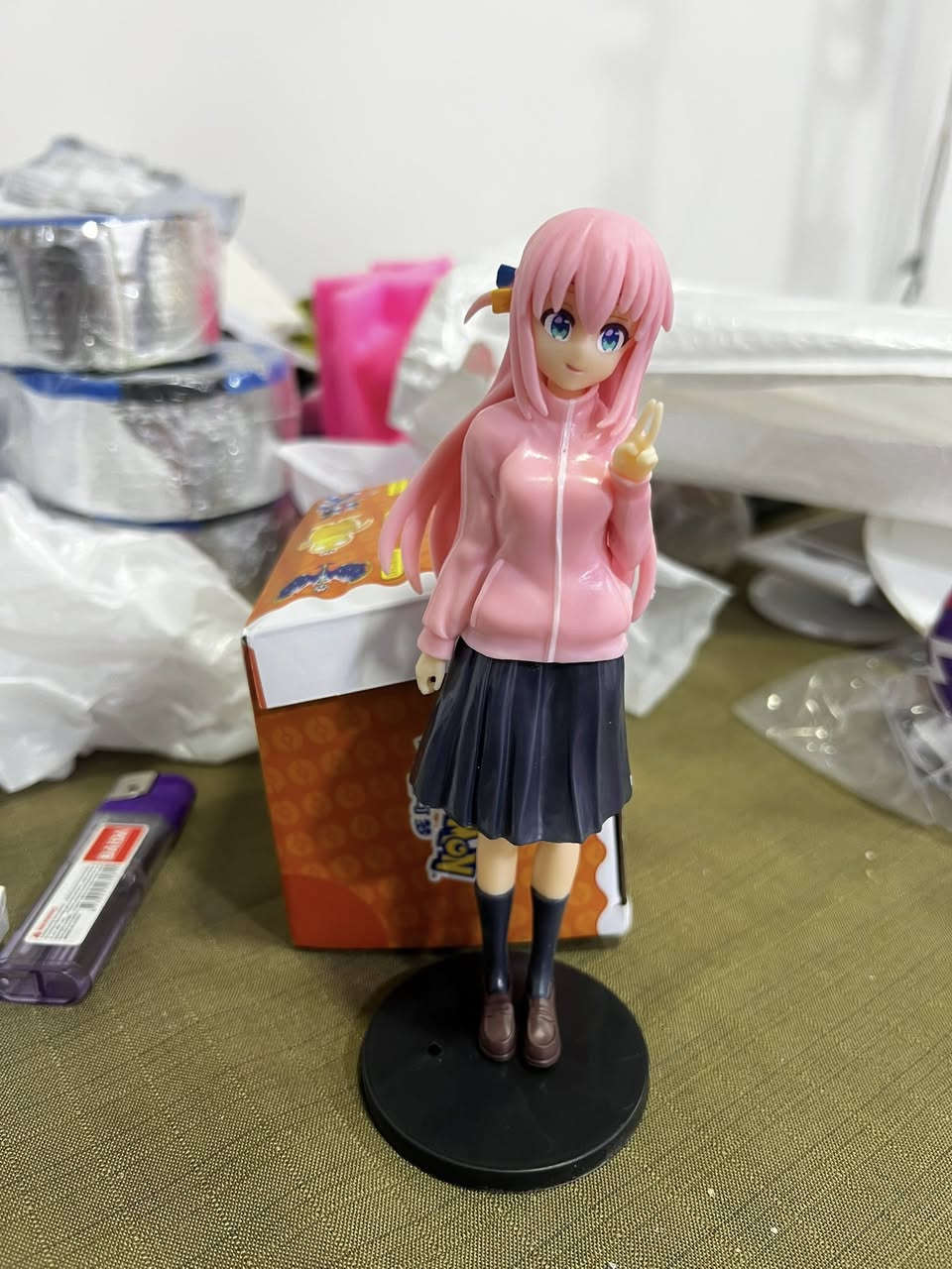 مجسمات عدد 6 السعر مع التوصيل 30.      ***********
