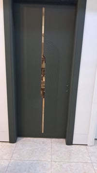 ابواب المنيوم • حشوة فوم مضغوط • عازلة للاصوات