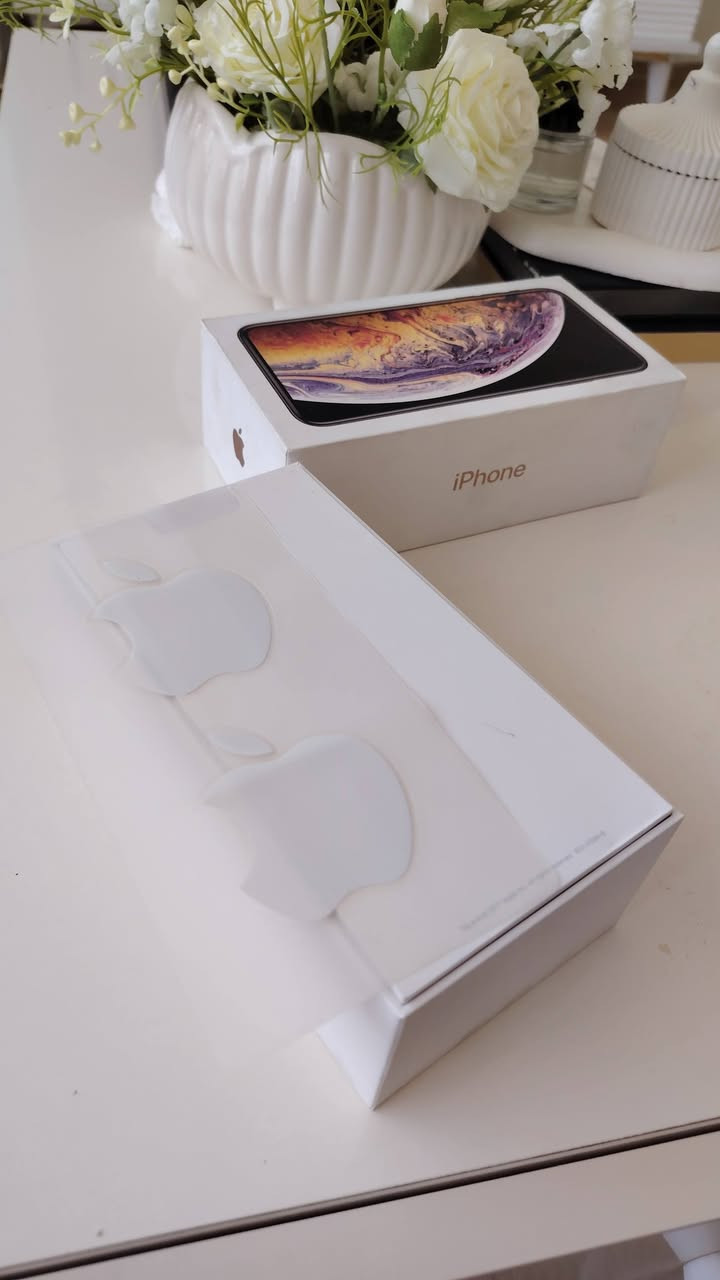 للبيع iPhone Xs Max LTE 64GB
شرق اوسط
لون ذهبي
ممفتوح وممبدل بي شي نظافة فول
بطارية 79٪
 بدون غراض
وياه كارتونته الاصلية
سعر 250 الف


**إذا كنت صاحب هذا الإعلان وتريد حذفه لأي سبب، رجاءا أرسل رسالة إلى الدعم الفني**