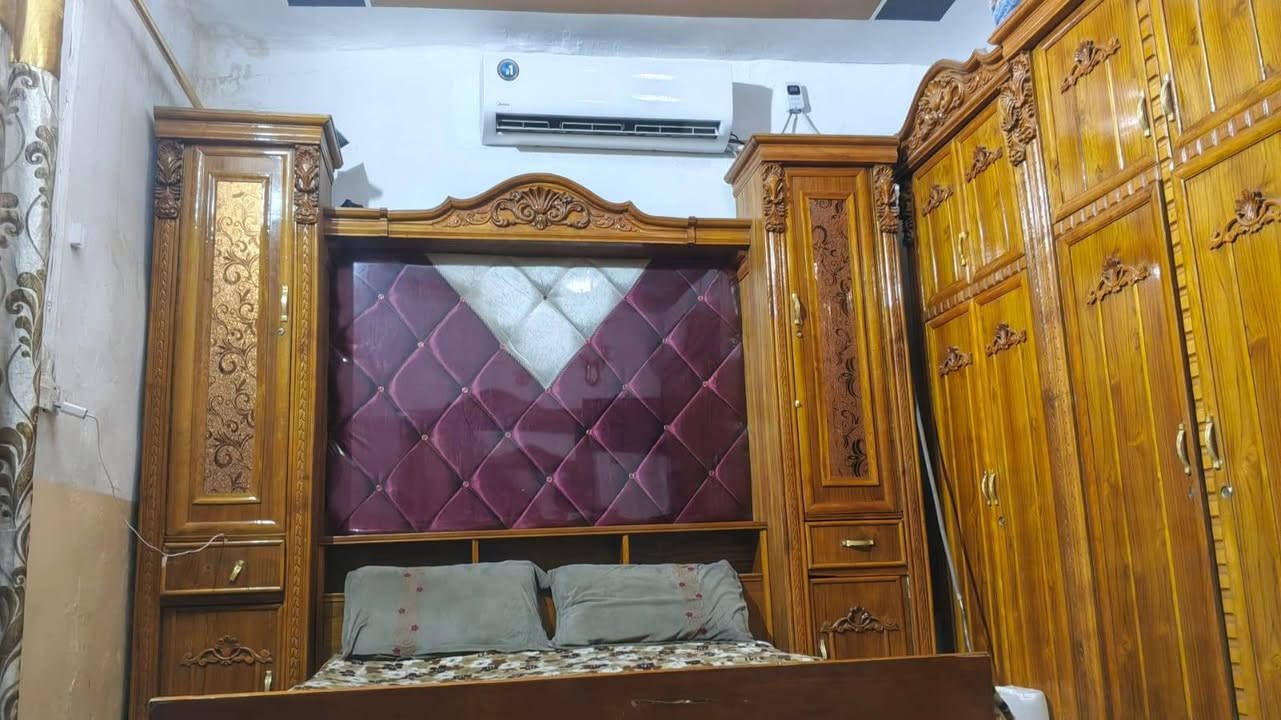 السلام عليكم شباب غرفه للبيع شغلها زان مسرح اللي يحب يتصل على هذا رقم *********** سعرها مليون وربع وبيها مجال$1000250
