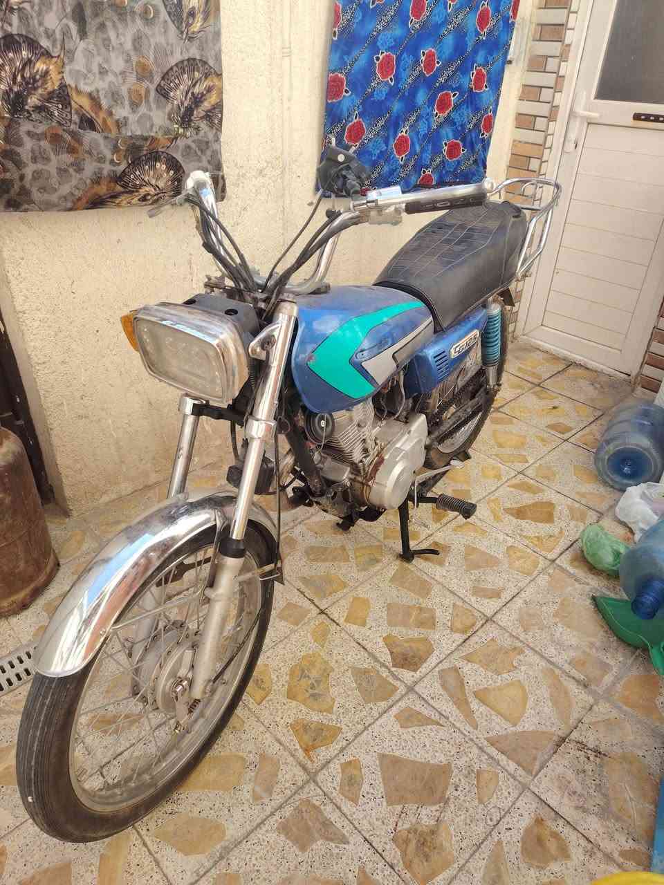 سعر 275 
أوراق سكنر مديل 21

نجف حي جامعه
***********
