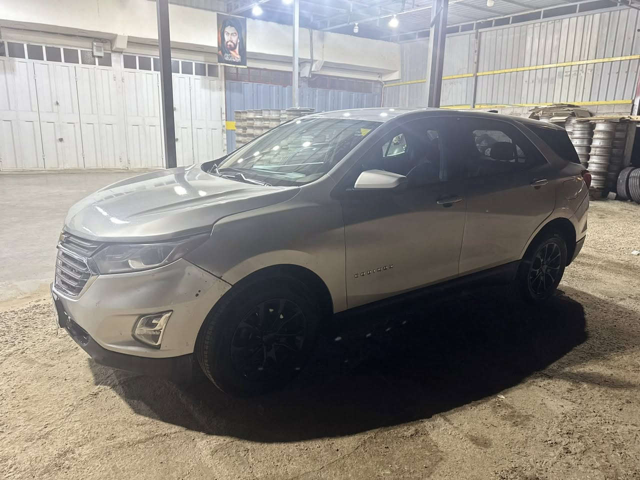 شوفرليت يكوينكس موديل 2018 
رقم اربيل 
فول مواصفات ما عدا الفتحه
بيها 4 قطع صبغ
السعر 110
***********
