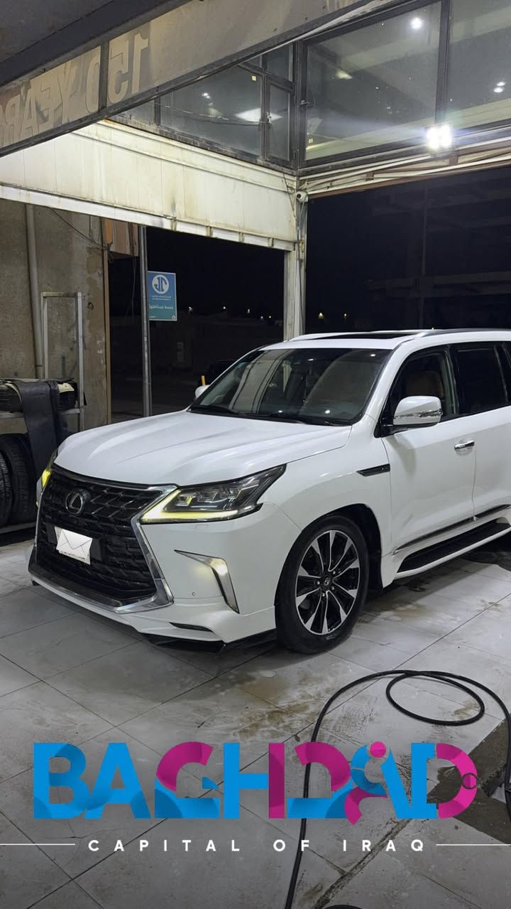 لكزس lx570  2016 
الضرر ( خمس قطع صبغ ) 
جاهزة وكاملة (((  ***********  )))عنواني زيونة
فول بريم داخل قرميدي سعرها خاص بيع فقط
