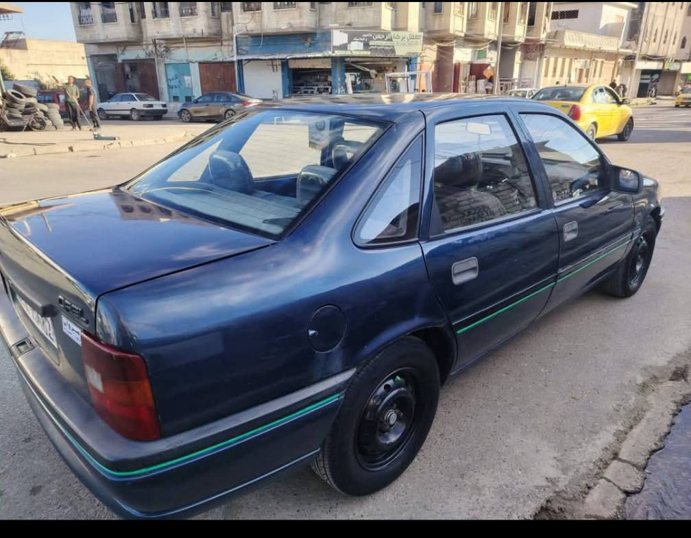 السلام عليكم
اوبل فكترا حجم 16 موديل 1991
رقم نينوى اوربي هزه جديده 🙋 
كابون بانزين ⛽ شرط التحويل 🚦 
محرك وكير شرط كير عادي ✋ 
طخم تاير طخم امامي خلفي جديد 
📢 ضررها دوار ودوست فقط وكدام العين 👀 
🛑#السعر 43$💸 وبيها مجال #العنوان #الموصل 
***********
