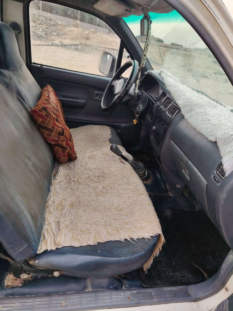 سلام عليكم للبيع بيكم 99- رقم واسط سنويه ل 27-
مكفولة قماره وشاصي المكان البصره زبير سعر 60- 
وبيه مجال الاستفسار ***********
