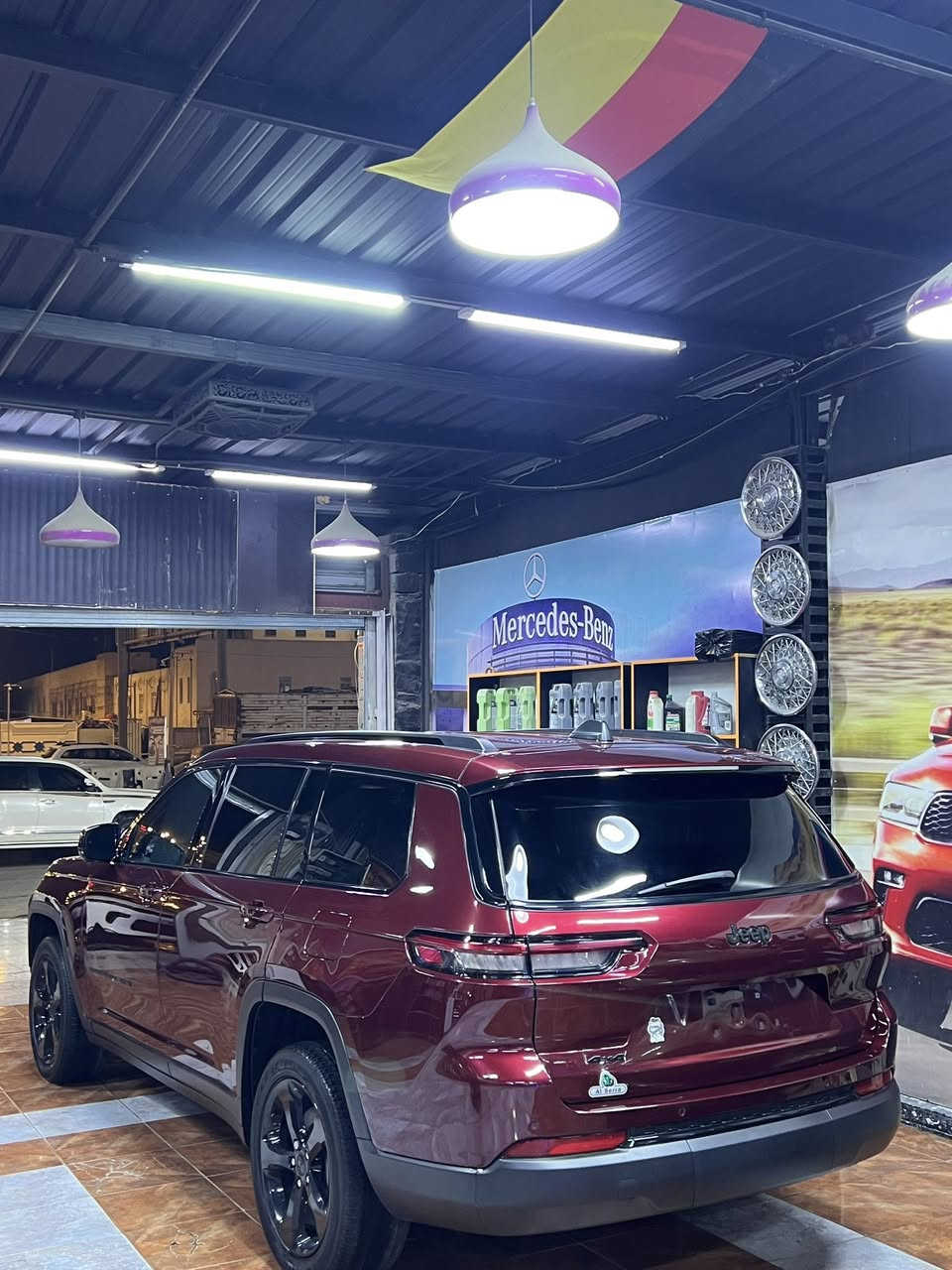 السلام عليكم
جيب 7راكب
موديل2023✅
منفيس بسمي بدون رقم
مواصفات فتحة سقف
جنطة كهرباء تشغيل ع بعد
رادارات360 
4x4
ماشية40im
مواصفات الجيب معروفة 
الحادث مثل ماموضح بلمنشور بنيد امبدل اصلي نفس الون وجاملغ بارد تصليح درجة اولى
سعرهة 290وبيهة مجال 
مكانب ميسان العماره
رقم الهاتف ***********
