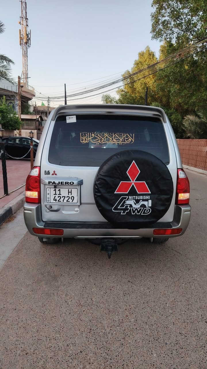 باجيرو موديل 2001 خليجي 9راكب رقم بغداد انكليزي بسمي سنوية ورقم وهزة جدد محرك 3000 المرغوب السيارة بدون ضربة فقط بيها رشات صبغ للجمالية مسويلها إدامة كاملة تخم مجاول تخم بلكات تخم نوزلات باتري جديد قاعدة فيت بم فلاتر قوايش لاستيك ولف وكالة اصلي تبريد شغال شاشة كامرة والباقي شوف العين السعر 70 بيها مجال بسيط للشراي مكاني بغداد الاتصال على ***********
