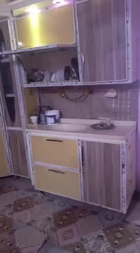 كاونتر سعره 800 وغرفه اخشاب800 والتخم قنفات 900 والمجمده 125 رقم الهات...