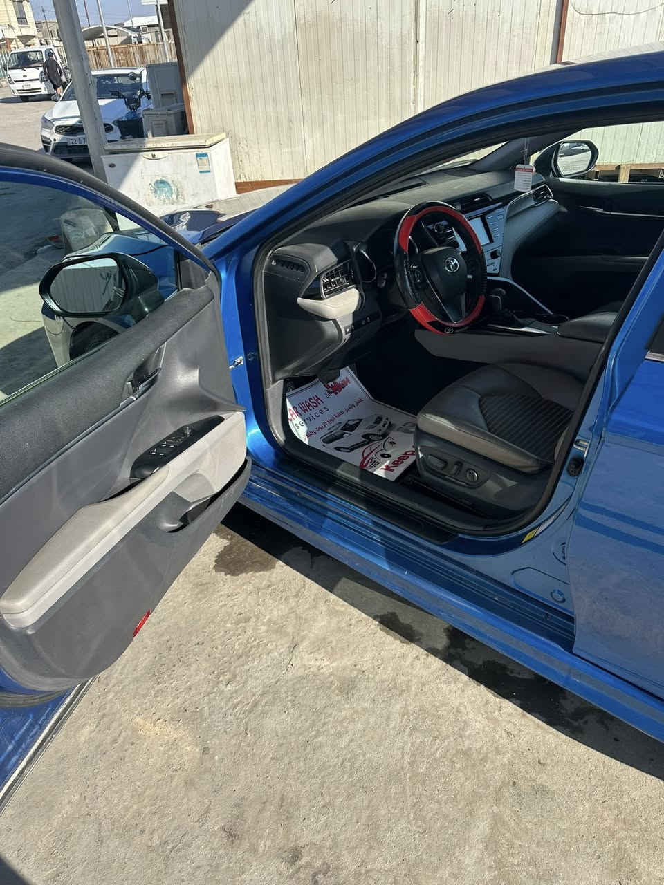 كامري 2020 SE رقم بغداد بااسمي ماشيه 122ضررها مع الصور فقط ايرباك دركه وراجع سستم سعرها 165وبيها مجال بسيط مكاني بغداد الغزاليه ***********
