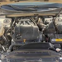 ازيرا • ٢٠١٠ • للبيع