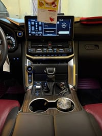 لاندكروز VXRموديل 2024ساز ضمان لمتت مغلفه ddfماشيه 14000كم رقم اربيل س...