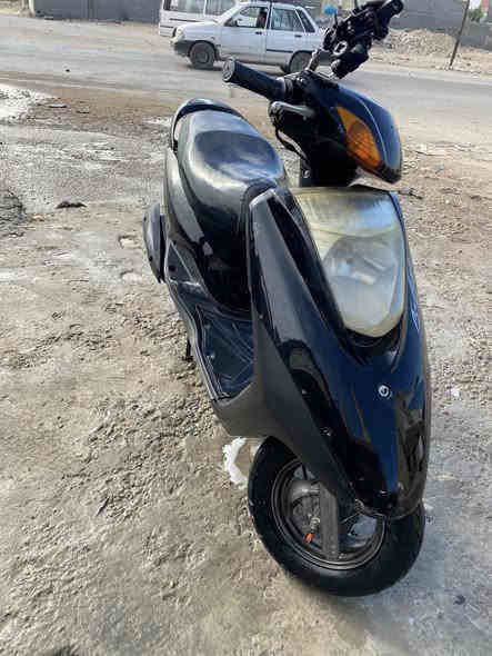 السلام عليكم دراجه بريز ياباني 140 مكينه ناعمه خير من الله دراجه مال رمبه  السعر 700 وبيها مجال رقمي *********** مامتواجد ع الفيس
