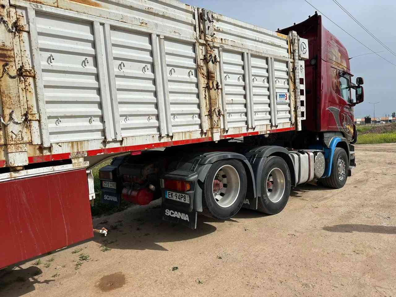 لبيع سياره اسكانيا موديل 2006 گيراتوماتيك رتايدر سياره فول فول سنويه جديد مكان كركوك رقم موبايل ***********
