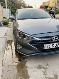 النترا موديل 2019 سياره خليجي  بيها ٣قطع صبغ + شبر بارد جاملغ الخلفي س...