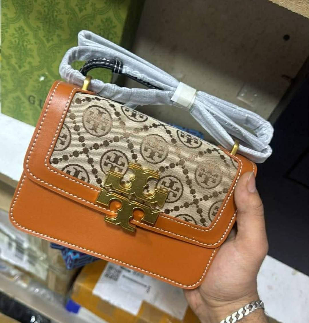 جنط ماركة سعر القطعه ب35


**إذا كنت صاحب هذا الإعلان وتريد حذفه لأي سبب، رجاءا أرسل رسالة إلى الدعم الفني**