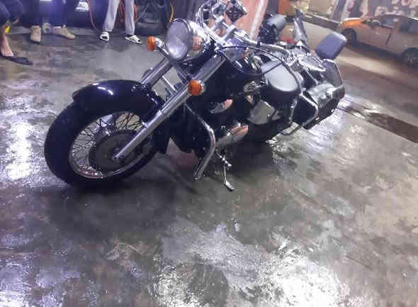 دراجه شادو للبيع ما الرمبه سعر 25 ورقه مكاني بغداد ***********
