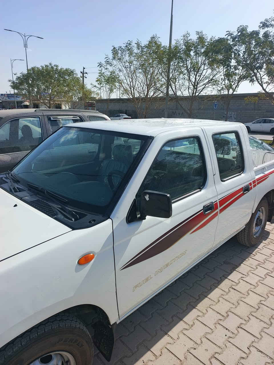 نيسان بيكب 2010 كفاله عامه 
السياره جديده معنى الكلمه
تخم تاير جديد 
حداديه 100%
ادامه كامله ع سياره 
مكينه ب شرط ما مفتوحة 
مزاد وزارة الداخلية 
تترقم بغداد 
***********
السعر 105
