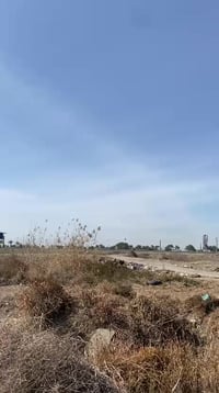 قطعة أرض بموقع استراتيجي على طريق حلة - بغداد قرب جسر المشروع 📍 المساح...