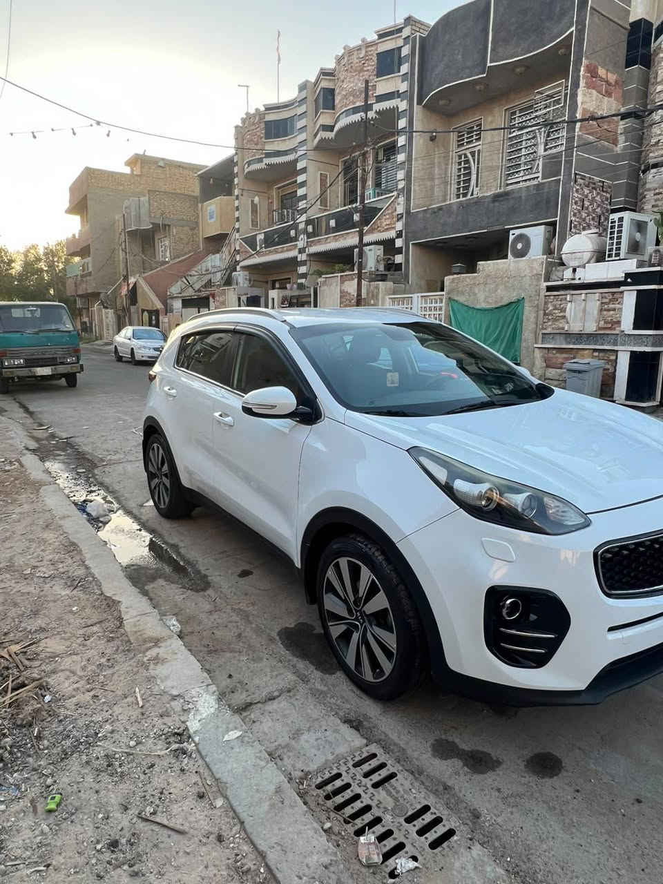 السلام عليكم اخوان
بسم الله ع بركه الله
كيا سبورتج 
موديل 2017
خليجي محرك 2.0
دوش بلادي
تحكمات سترين
مري شفت
زراك دعاميه 
حساس خلفي
كشنات جلد
شاشه كامره
تبريد قطعتين
تخم تاير جديد
صدر خير من الله
ماشيه132
السياره خير من الله
العنوان بغداد الشعب  
***********
