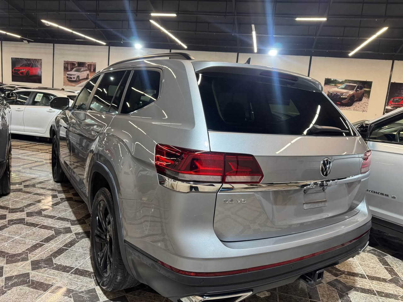 فولكسفاغن اتلس ٢٠٢٣ SE 
بدون صبوغ بدون ايرباگ 
٦ سلندر ٤*٤ دفع رباعي 
كوشن جاد كوشن هيتر برده 
*********** أربيل, العراق
