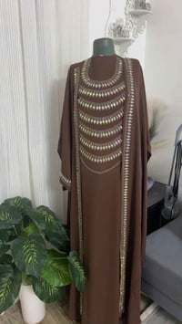 ملابس • للبيع