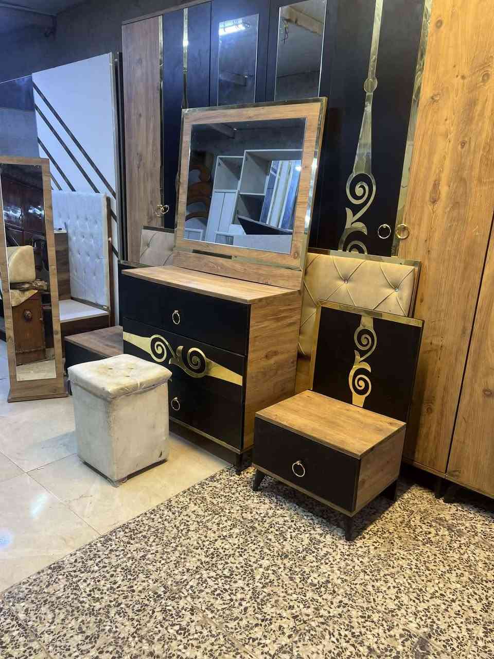 10قطع مع كنتور اضافي بابين مع شدونقل 550داخل بغداد مجاني


**إذا كنت صاحب هذا الإعلان وتريد حذفه لأي سبب، رجاءا أرسل رسالة إلى الدعم الفني**