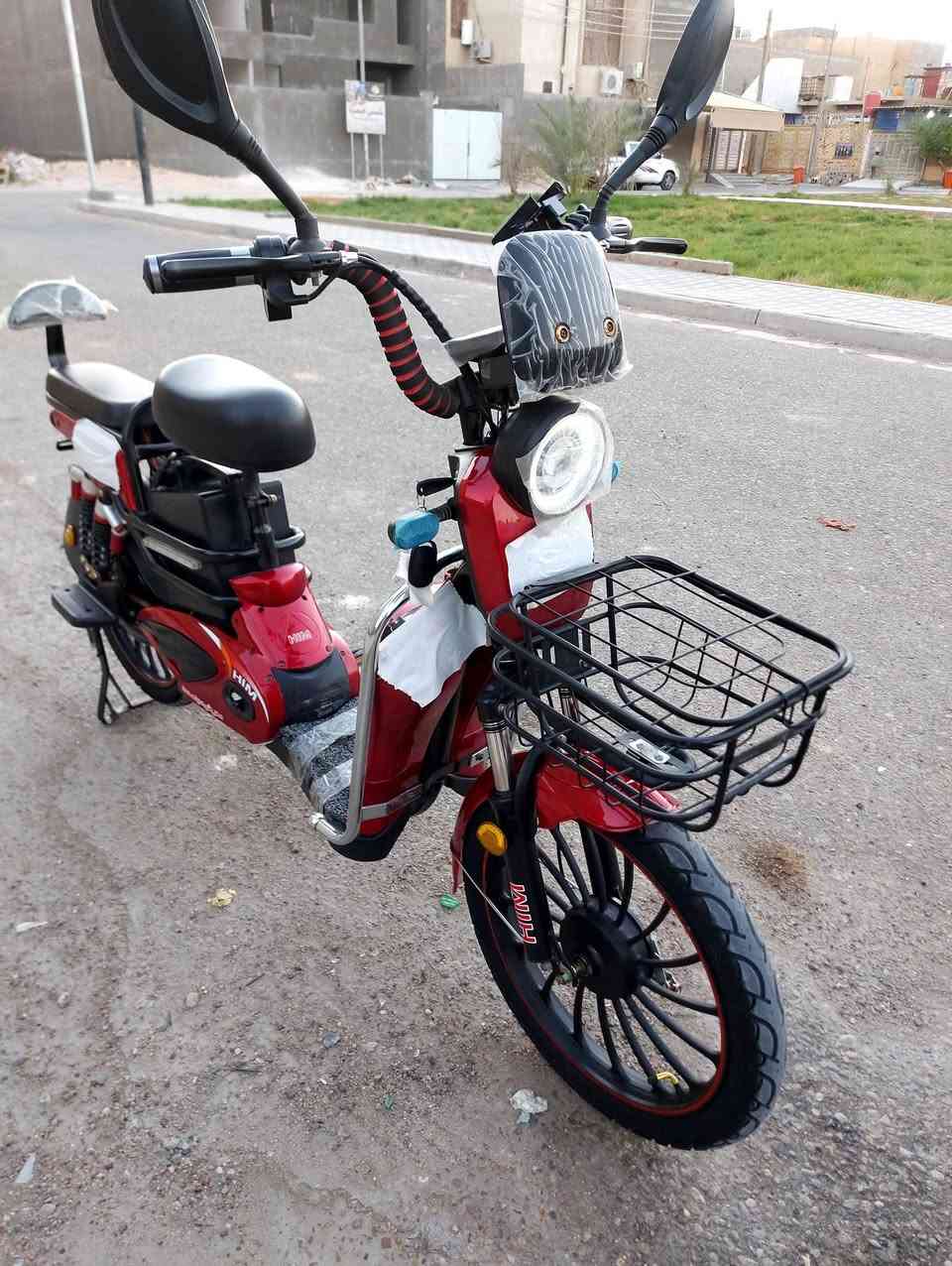 السلام عليكم دراجه شحن للبيع حجم 20 المواصفات فول إشارات رباعيه لايت بك لايت mp3 مريات 5 بطاريات السرعه 99  شفاف بصمتين تشفيل بعد مفتاحين السعر 400 الموقع بصرة النتومه حي الصادق قرب الموضفين رقم الهاتف ***********
