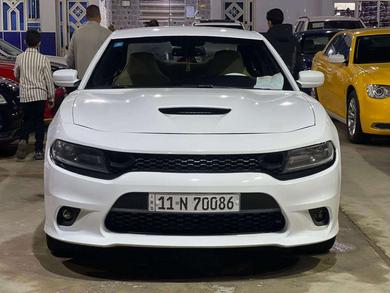 جارجر ١٥ معلاية ١٦ تحويل  شرط  ثاني  يوم او  وكالة  حدادة مكينة كير  مكفول  حادثها جاملغات ثنين وبنيد  بدون شواصي  وعرضانيات وبيها رشات صبغ رشات بسيطة السيارة نقص  برغي مابيها السعر ١٥٥ وبيها مجال  البصرة الزبير *********** الزبير, البصرة
