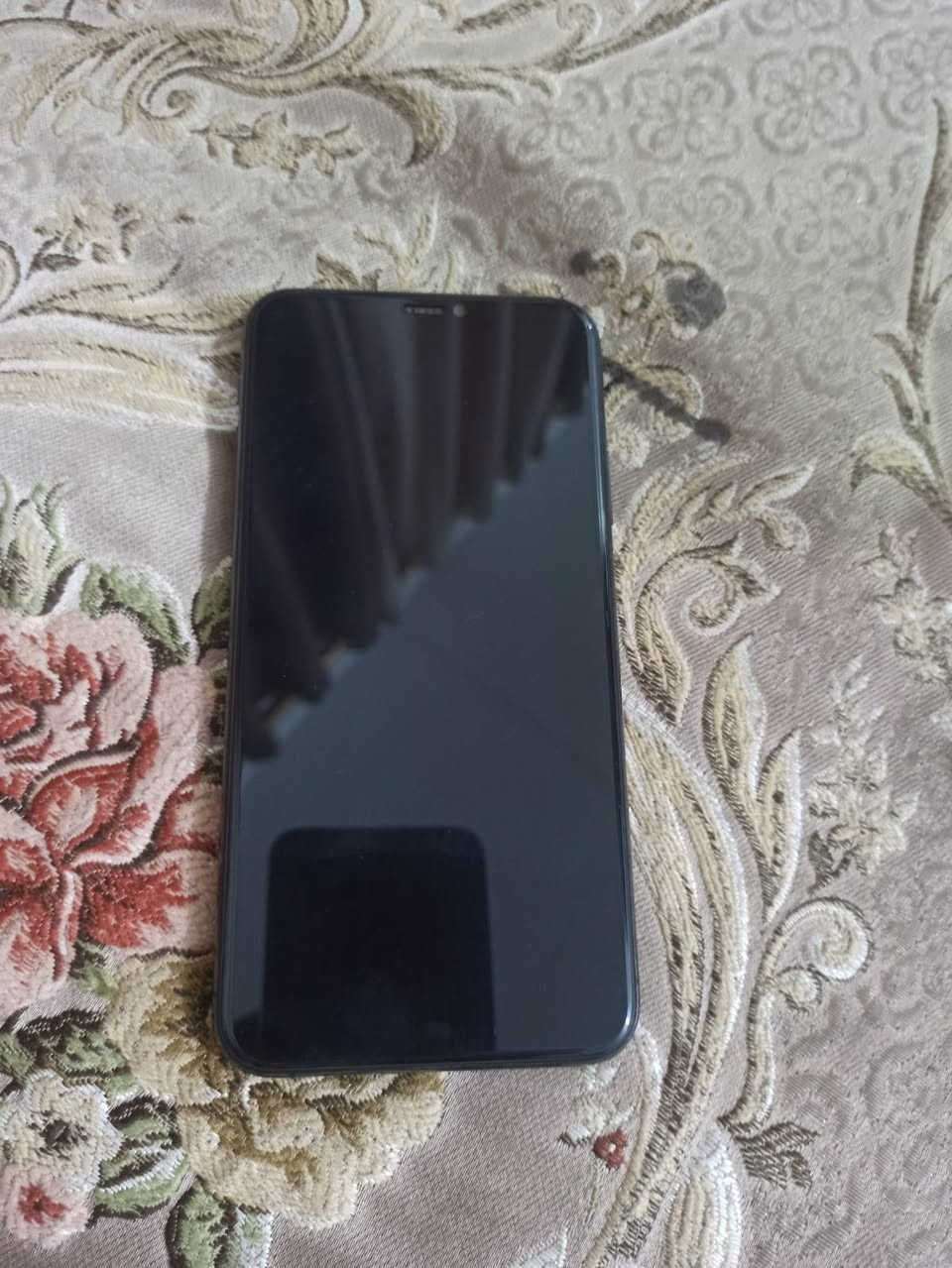 ١١برو ماكس للبيع جهاز مكفول ممبدل بيشي بطاريه ٧٧ذاكره ٢٥٦ جهاز فول خير من الله سعر ٤٠٠ وبي مجال مكاني نجف للاستفسار خاص او واتساب ***********
