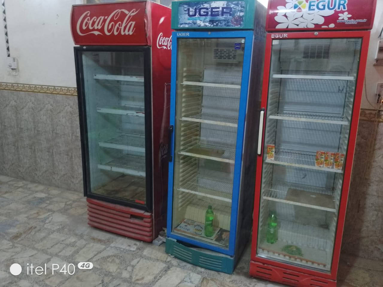 اغراض اسواق لبيع
عراضات 5 
مجمدات 2
رفوف 16 متر ب5 طوابق 
كاميرات وشاشه 
وميز 
المكان النجف الاشرف حي شرطه 
 والي يحب يشتري و ياجر الأسواق 
 عادي الشهر250 والأسواق شغاله.
ودخلها منل300ل400 ايام عاديه 

لتواصل وات ساب ***********
