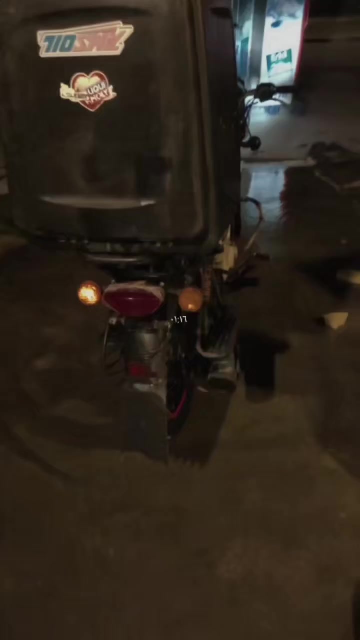 دراجه بوكسر 2022 وراق اصوليه شرق ترقيم   بس كشن يرادلهه  سعر 1100مليون ميه  ***********
