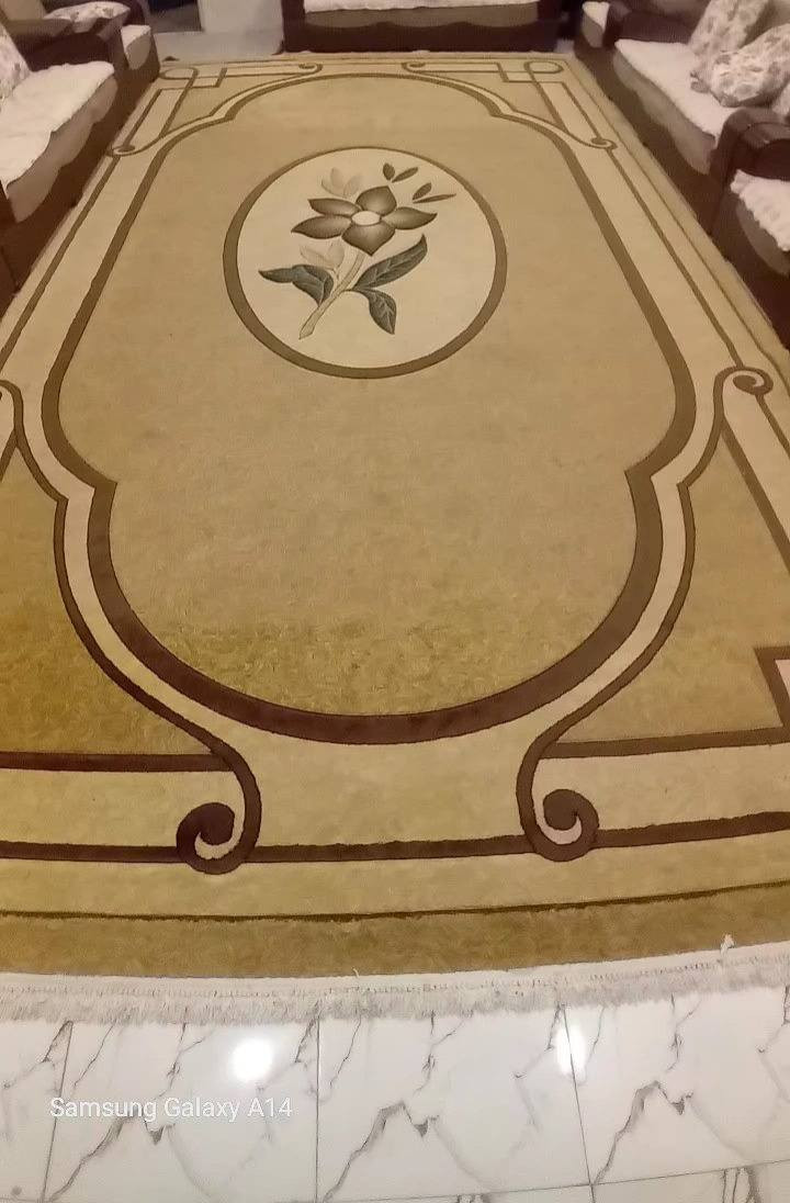 السلام عليكم// فرشة عرض 4//طول 6// كلش نضيفة مكان اربيل ***********
