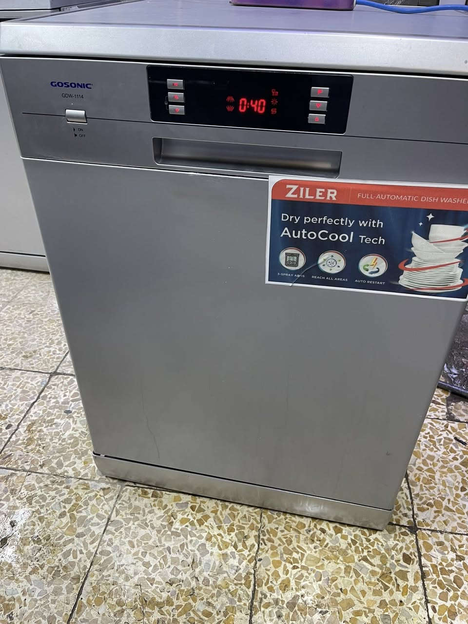 غساله الصحوان GOSONICنظيف بشرط شغل بدون اي عيب او ضمان تاخذ 125الف موديل حديث3طبقات 3سلات3مرشحات اي ستفسر عل ***********
