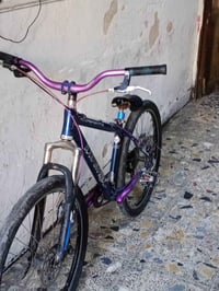 لويس كندي • حجم ٢٨ • بريكات دسك