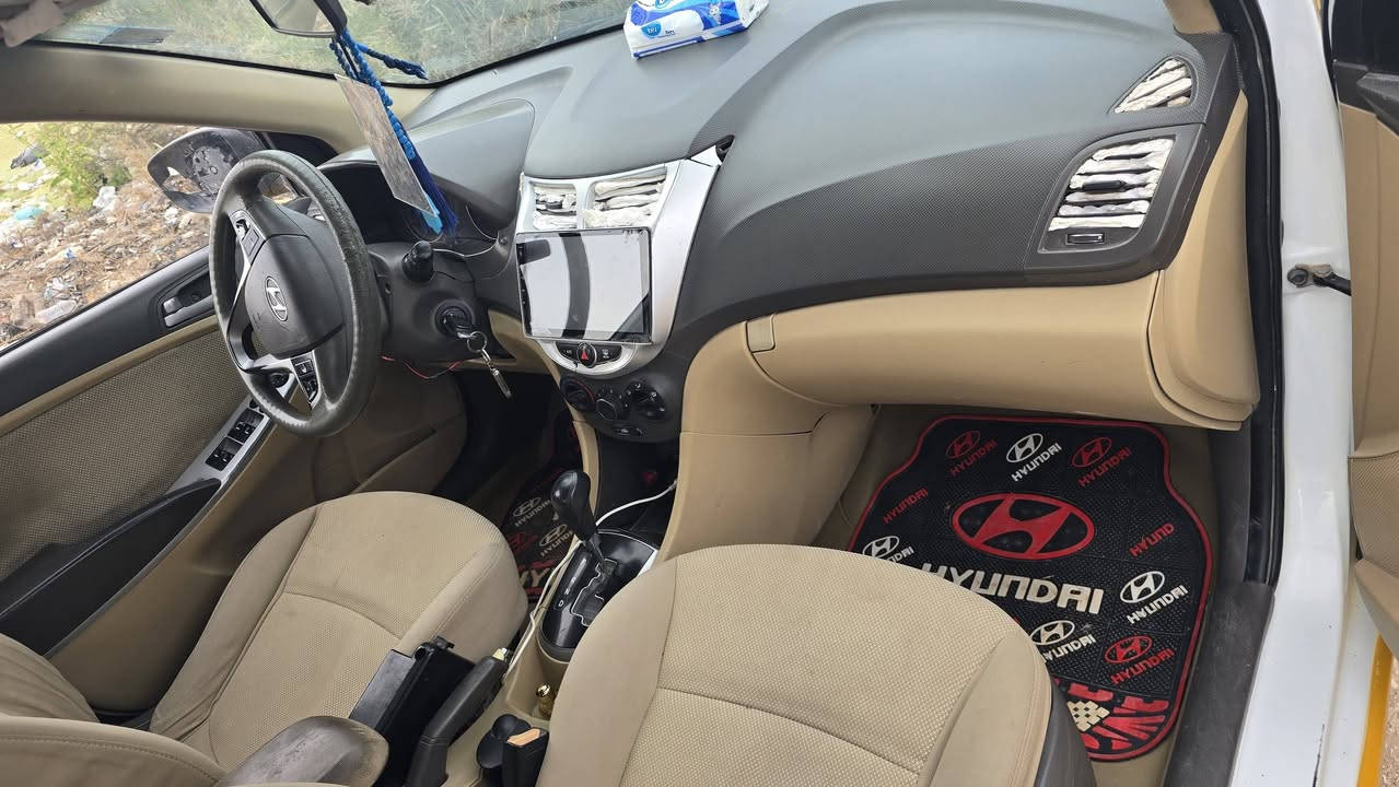 السلام عليكم اكسنت 2014سياره نضيفه    ولستفسار *********** ***********
