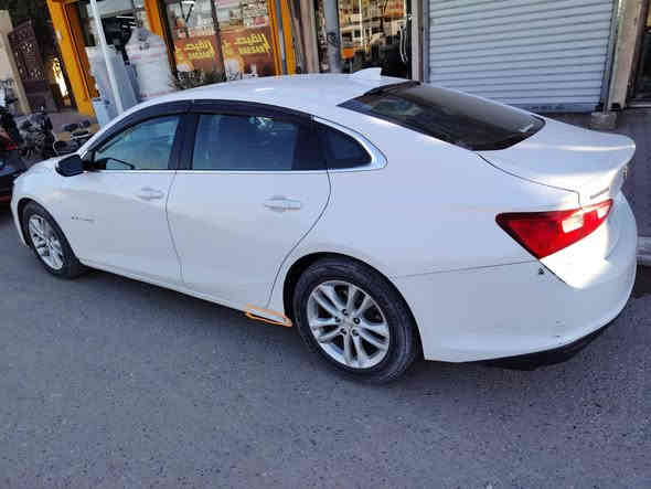 مكلف بلنشر ماليبو كلين بدون صبغ بدون ايرباك
فقط دعاميه مبدل وشبر بارد فوك التايرات الخلفي 
موديل 2018 رقم كركوك تحويل مباشر 
اللون أبيض
مواصفات LT سرعه 160 مو 140 
حجم المحرك 15 تيربو
كير AT المرغوب
ماشيه 118 الف ميل 
حساس تاير عدد 2 ومبخره والباقي فول الفول
كشن كهربائي 
مكاني صلاح الدين بيجي 
*********** السعر 110 وبيها مجال
