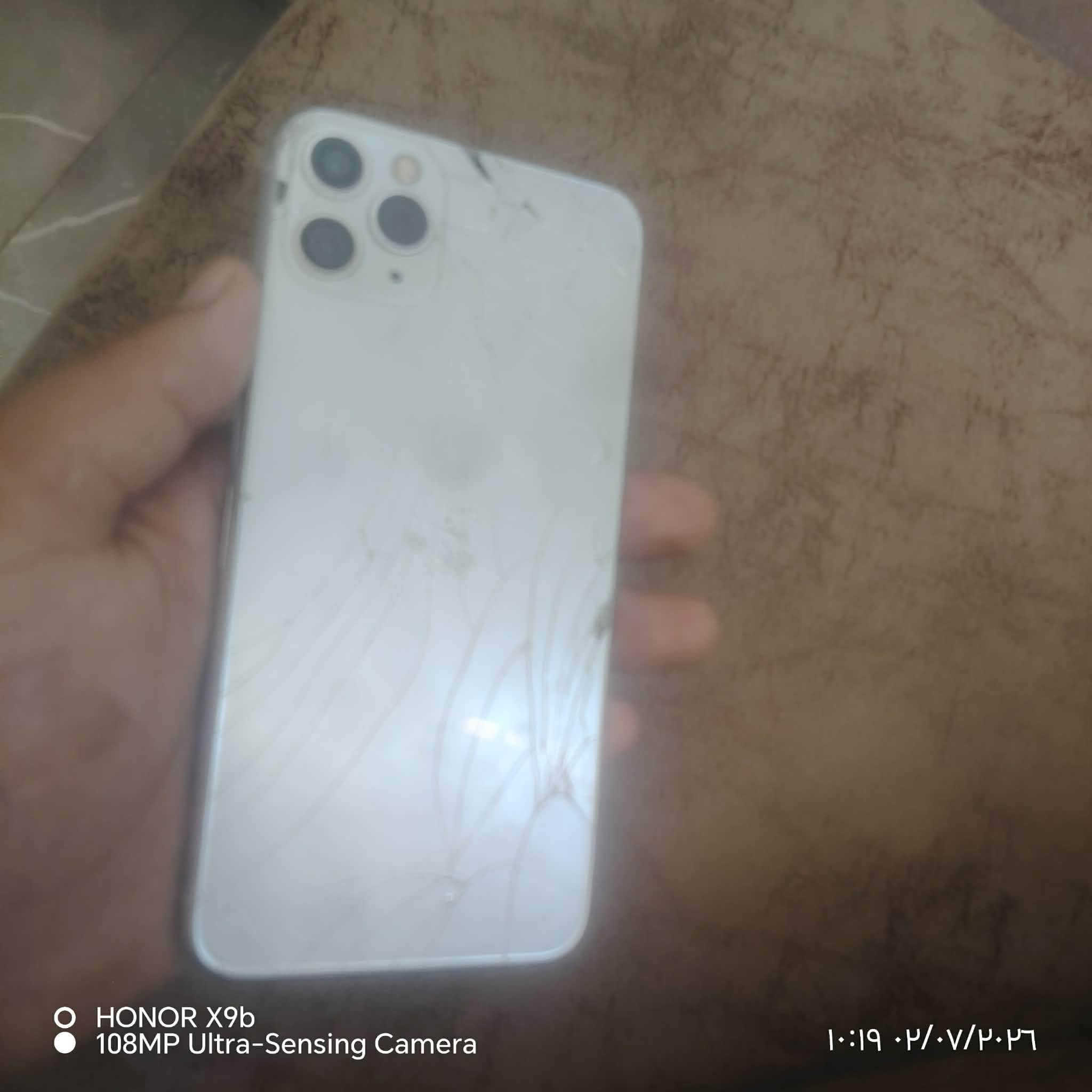 للبيع ١١ برو ماكس مبدل بطاريه وشاشه اصليات بطاريه ١٠٠ ذاكره ٢٥٦ وضهره مكسور كله شغال سعره ٢٢٥ وبي مجال بسيط مكاني بغداد ناحيه الرشيد *********** متوفر واتساب
