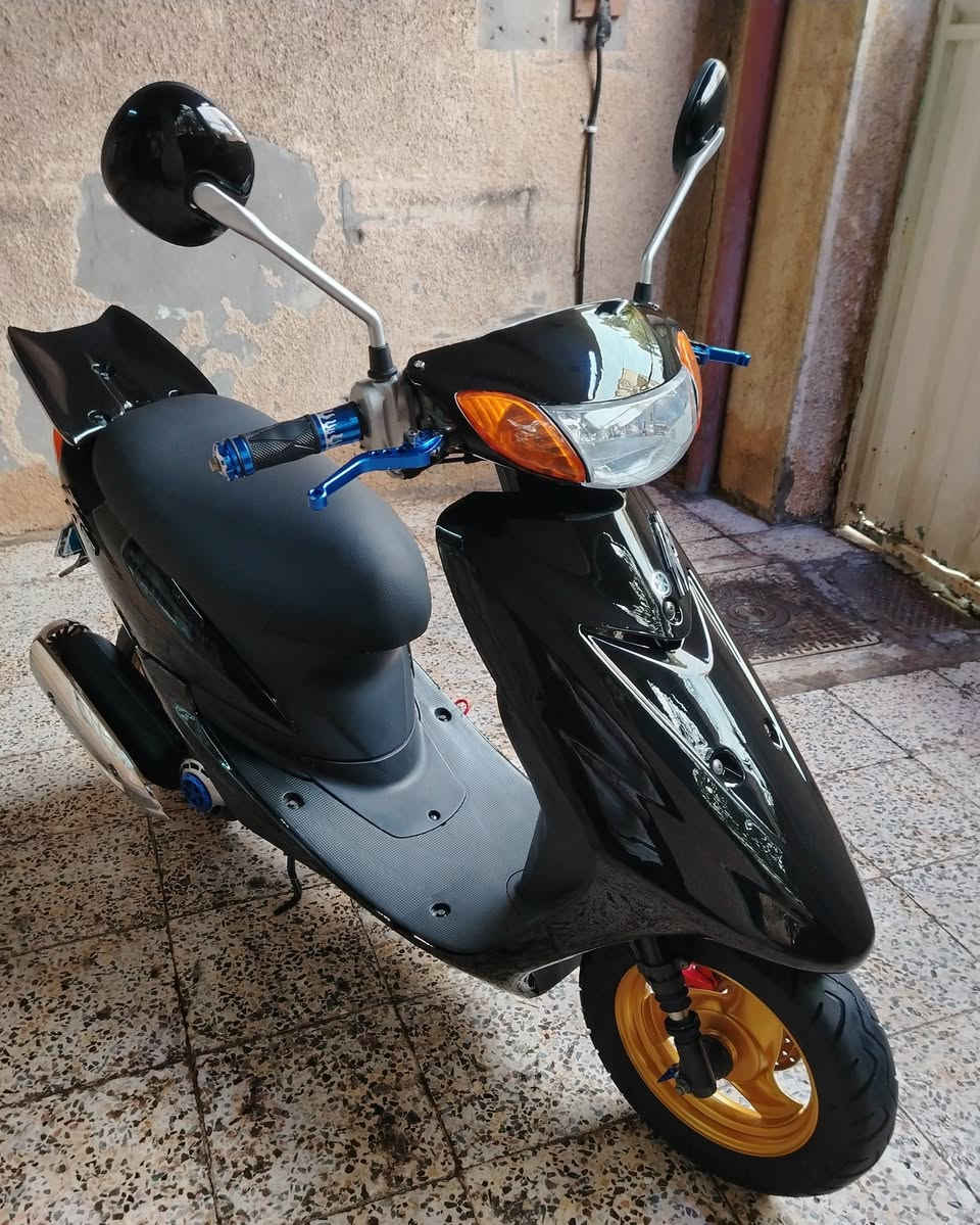 عصفوريه سبايزر رياضي مجنح
سرعه 60 
دراجه جاهزه مابيها اي نقص
كفرات جدد تجاري تايون
مكينه ناعمه شلعه معدل
كهربائيات كلها شغاله
بريك امامي وخلفي تأيرات اصليه جدد
ستاند تعليك وستاند جانبي
قفل ستيرن وقفل جنطه
السعر/ 650
مكاني بغداد حريه
***********
