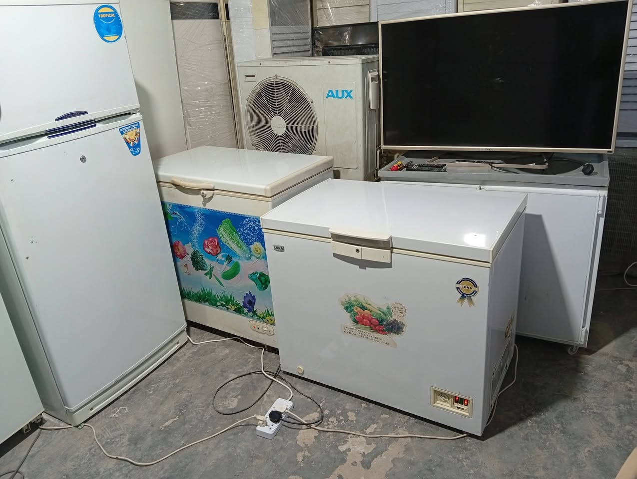 اغراض مستخدمه شماليه الطيفيه خلف الشيخ قاسم اسودان 
***********
