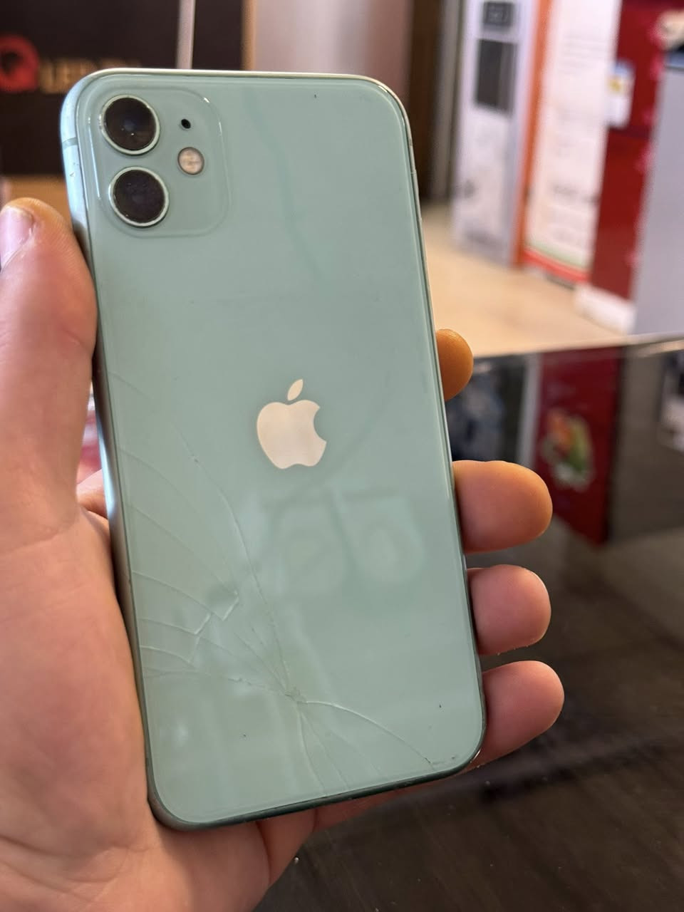 ايفون 11 عادي مبدل ضهر ذاكره 128 مبايل نضيف فقط ضهر مكسور 180 مجال قليل


**إذا كنت صاحب هذا الإعلان وتريد حذفه لأي سبب، رجاءا أرسل رسالة إلى الدعم الفني**