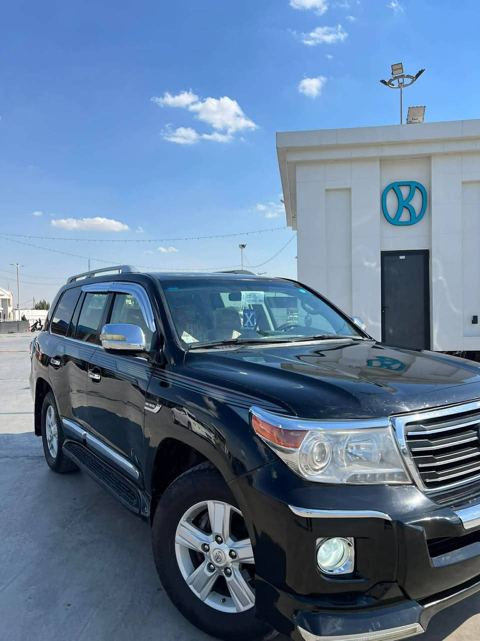 سلام عليكم اريد مراوس باحدث
لاندكروز 2009 مكفوله من الكلبه ولتجيه شواصي لغود كفاله
بيه اثر شريط
لعنده مراوس بشي احدث عادي 
مكاني بغداد ***********
