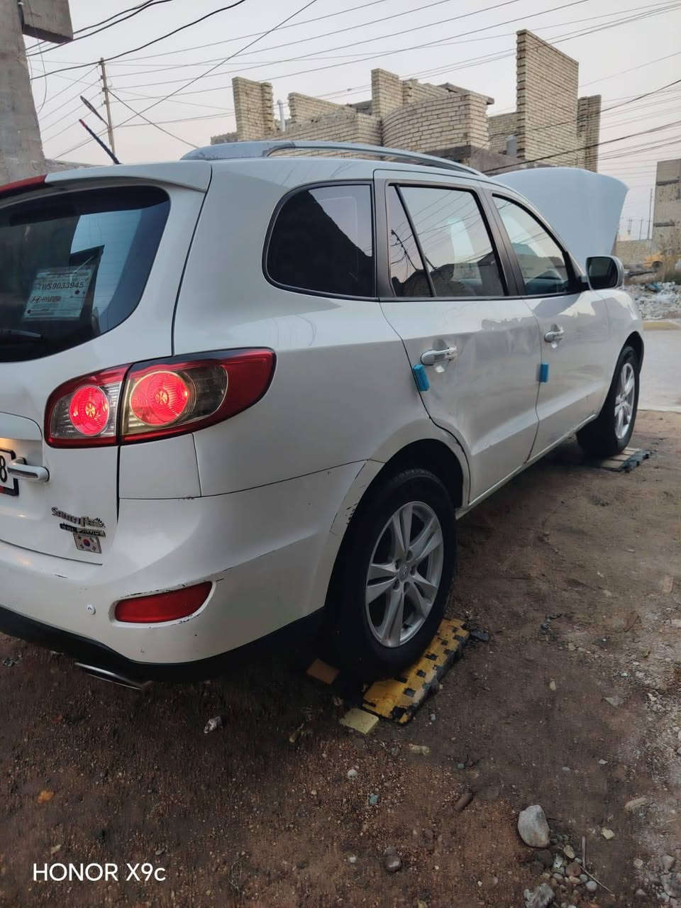 السلام عليكم سنتافيا 2010 خليجي للبيع فقط مواصفاتها فتحه شاشه كبيره كشنات جلد 7 راكب تبريد 3 قطع أشاير بلمري مكينه 6 سلندر السياره جاهزه مكينه وكير وحداديه وتخم تاير وتبريد كله جديد مابيه قطره صبغ بس بيها طخات بصفحه العبري وطخه بلجنطه الباقي كفاله من كلشي السعر143 وبيها مجال / مكاني بغداد الدوره للستفسار ‭***********
