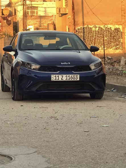 ياالله كيا  فورتي للبيع موديل 24 السعر 160 وبيها مجال شي بسيط سيارة حلوة ماشية 42 اي قطعة مامبدلة بيها والحادث موضح  بلصور السيارة ويل كب مامتواجد على الفيس هذا رقمي ***********
