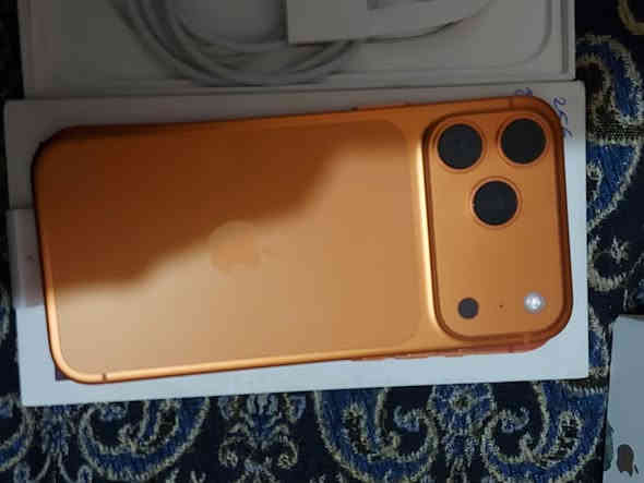 ١٧ برو ماكس  مشحون فقط ٥ مرات   مليون ٦٨٥ قفل قفل  مراوس  عادي *********** كربلاء   حي العامل او حي البلديه
