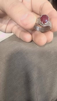 خاتم • ياقوت أفريقي • فضة ٩٢٥